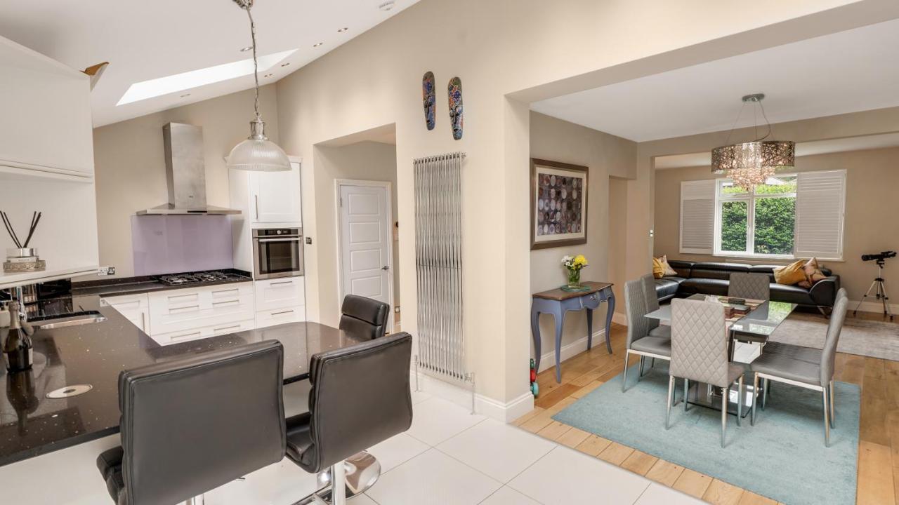 Cosy Luxurious Family Home London Bagian luar foto